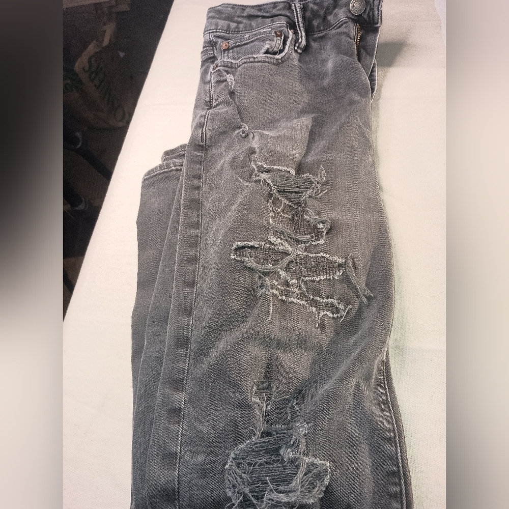 2/$30 Gray AMERICAN EAGLE Distressed‎ Thrash Grunge Women's Jeans (#1,184)